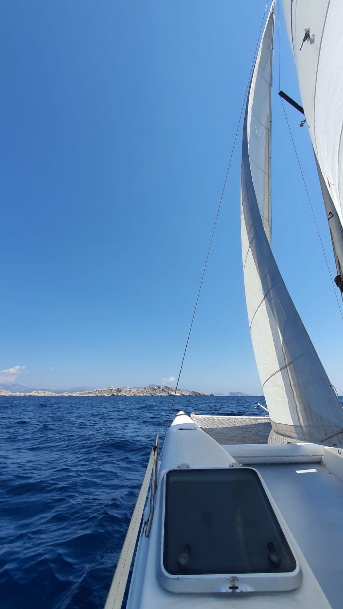 photo ATSCAF Voile - Balades à la voile à bord de Catharsis