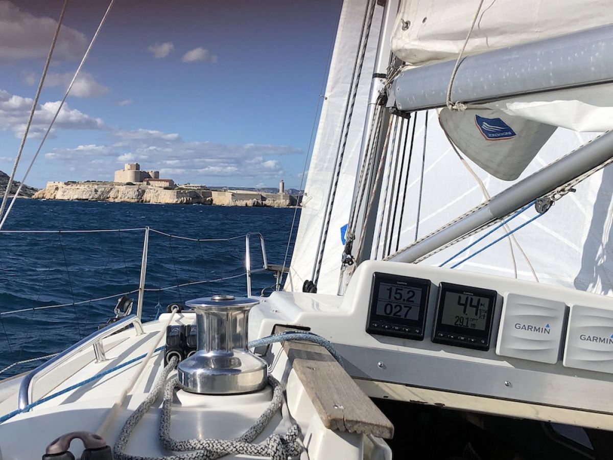 bonne-mere-marseille-sous-le-vent-2